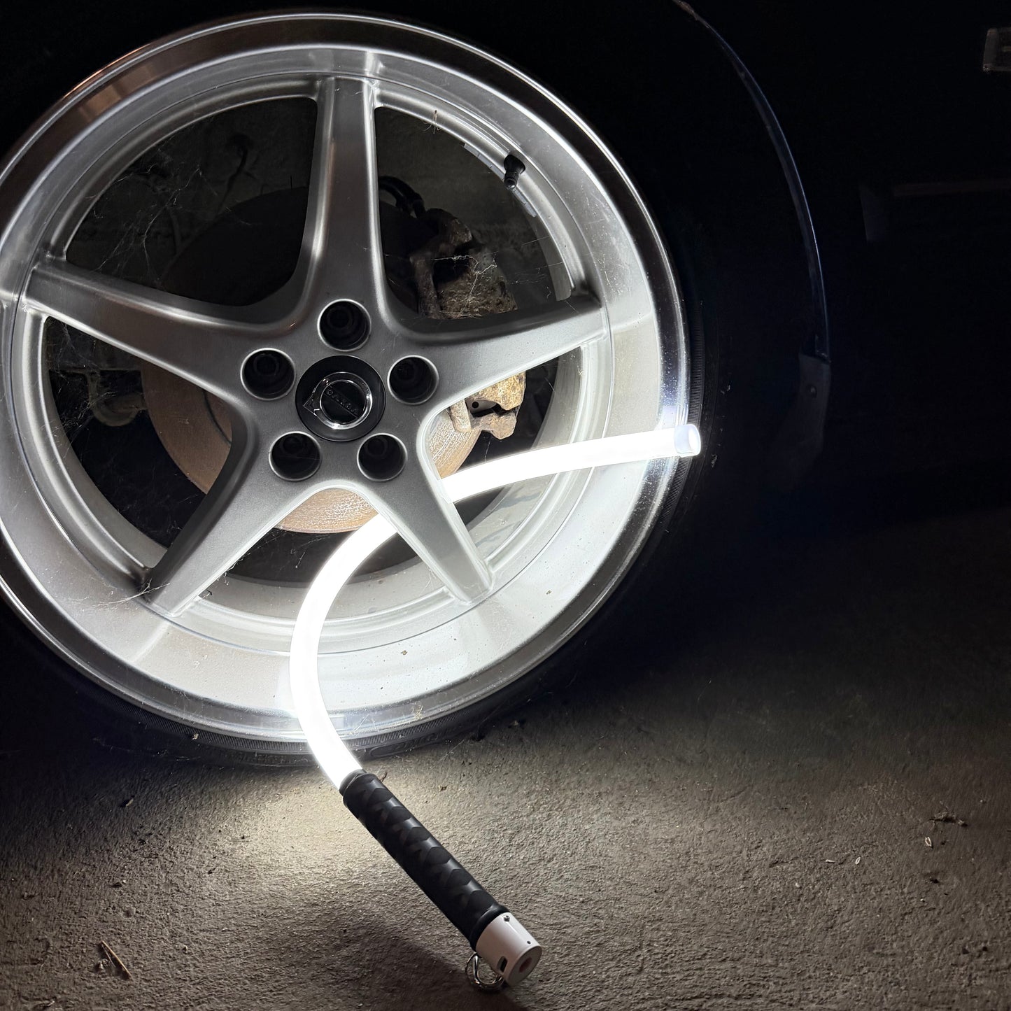 BY AVIX® | L1 Flex Arbetslampa